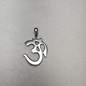 925 Silver Om Pendant